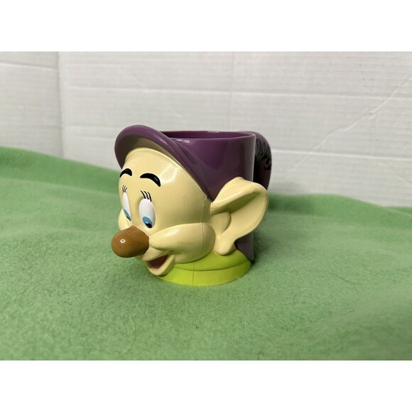 Vintage Walt Disney Dopey Plastic Mug / Cup Snow White 7 Dwarf Feldman Ent. - Picture 1 of 4